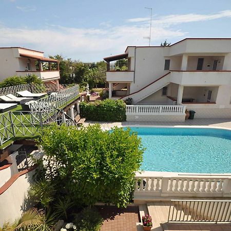Residence Mezzaluna Carovigno Exterior photo