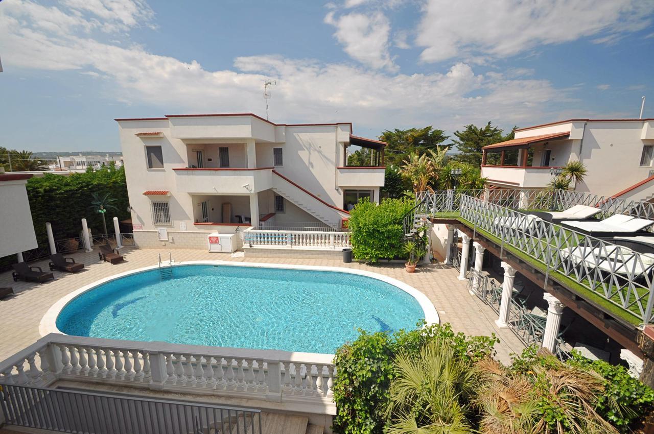 Residence Mezzaluna Carovigno Exterior photo